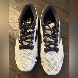 Brooks Men's Ghost Running Shoes - White & Black